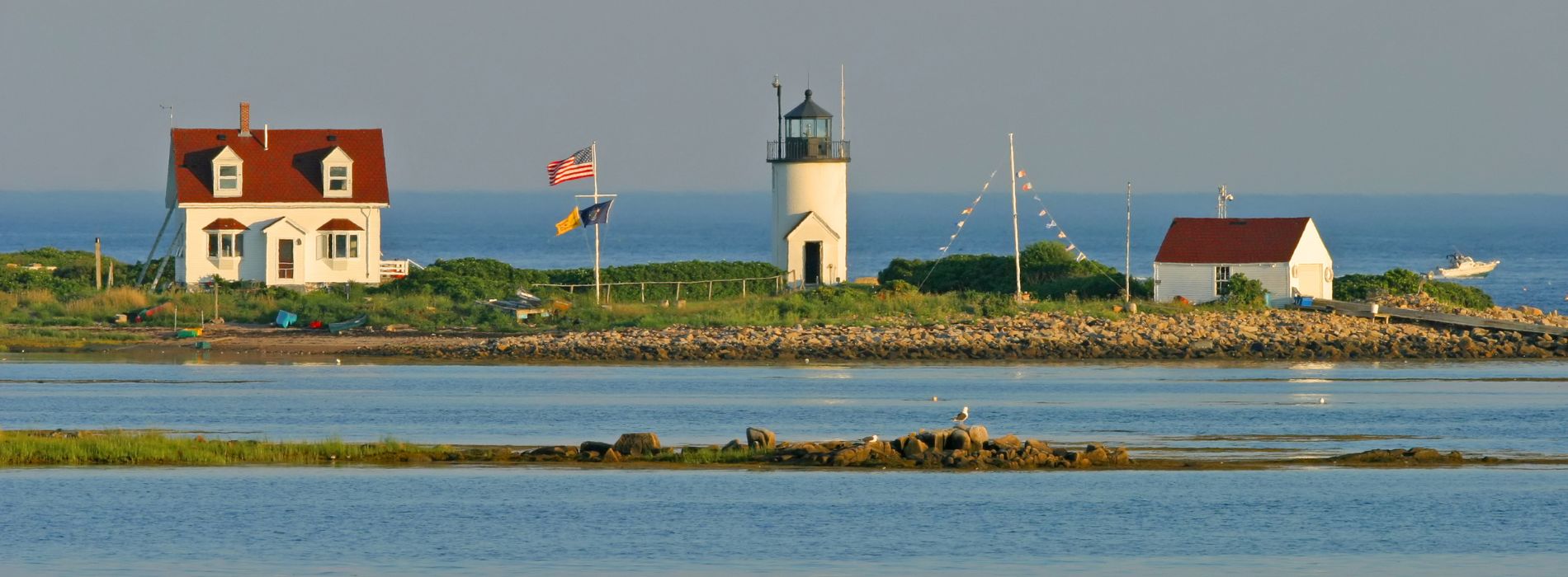 How to get to goat island lighthouse? - Madeinsea©