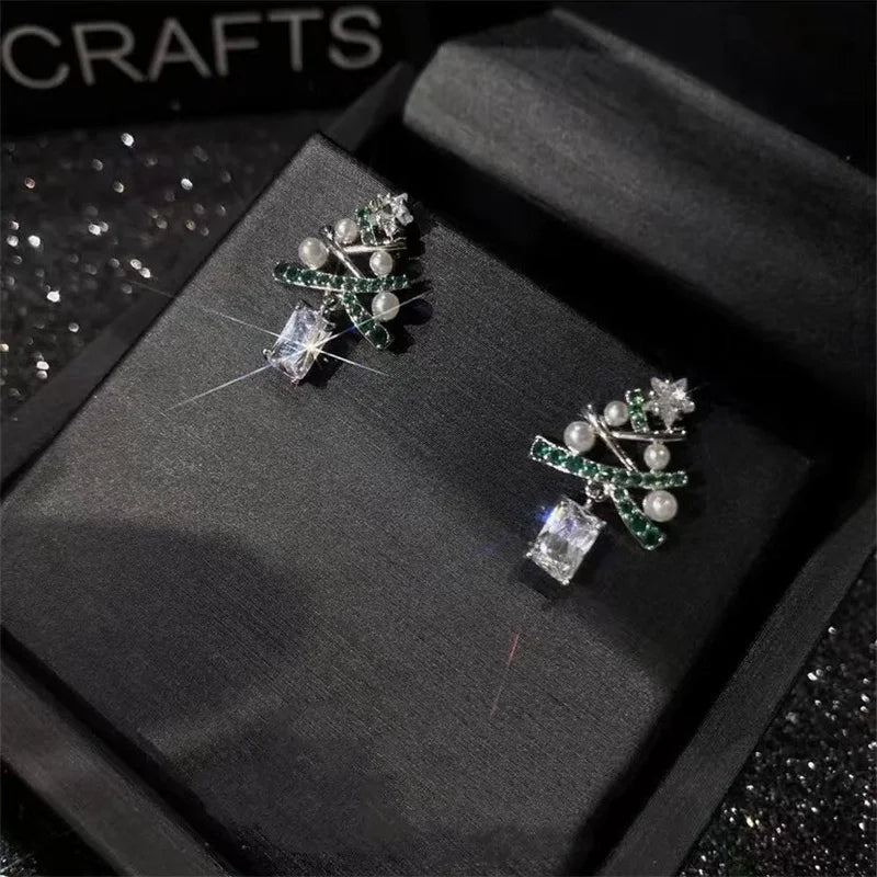 Boucles d'oreilles en forme d'arbre de Noël en zircon coloré pour femmes, boucles d'oreilles en cristal scintillant, flocon de neige, élan, bijoux pour filles, cadeaux de vacances du Nouvel An