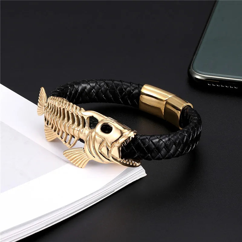 MKENDN High Quality Genuine Leather Bracelet For Men Vikings Wolf Lion Hand Charm Bracelets Magnet Buckle Handmade Punk Jewelry