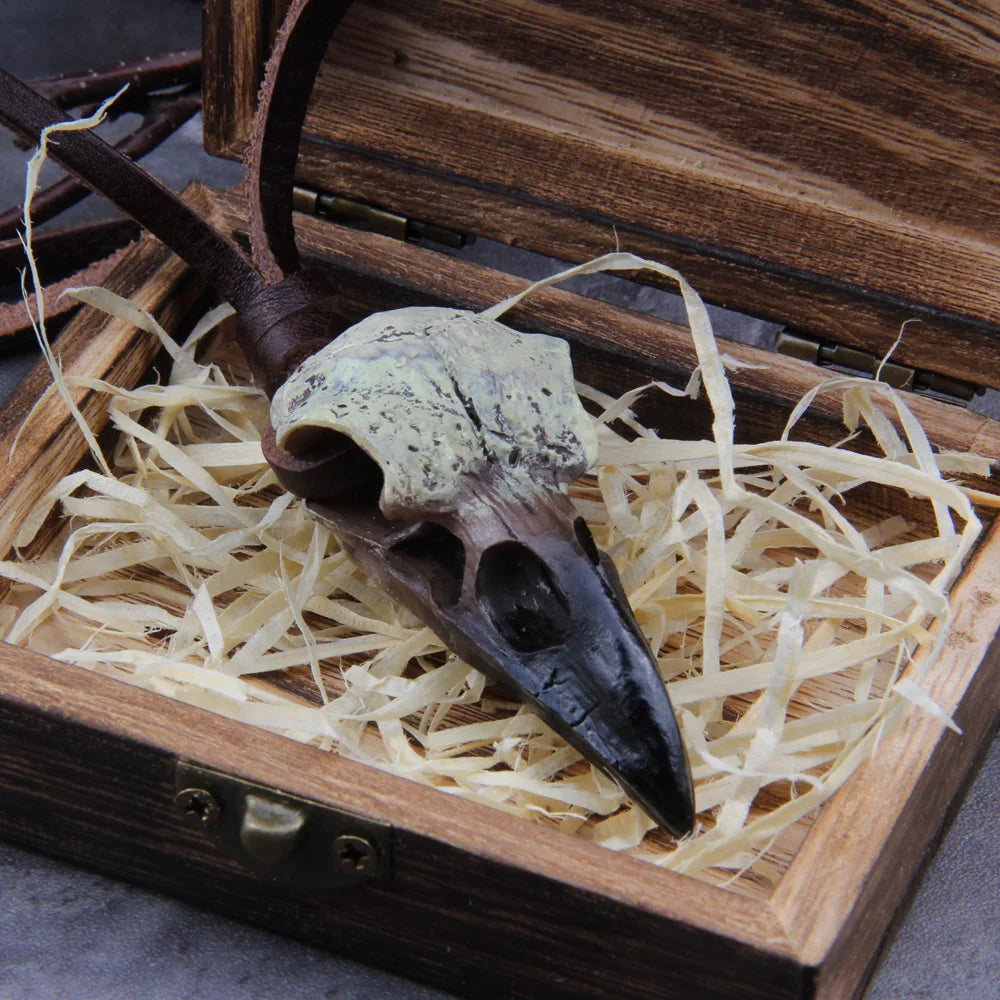 3D Goth Raven Skull Necklace Resin Replica Raven Magpie Crow Poe Gothic Gift,Halloween Raven Skull Necklace with wooden box