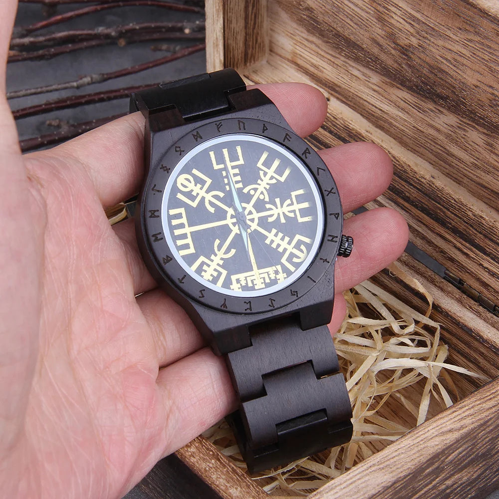 Handgefertigte Wikinger-Runenkreis-Armbanduhr aus Holz