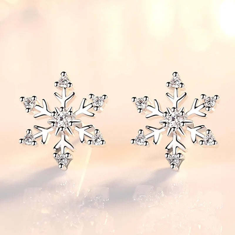 Boucles d'oreilles à tige en cristal de zircon et flocon de neige pour femmes, boucles d'oreilles à breloques en strass brillants pour filles, bijoux cadeaux de Noël, du Nouvel An, d'anniversaire