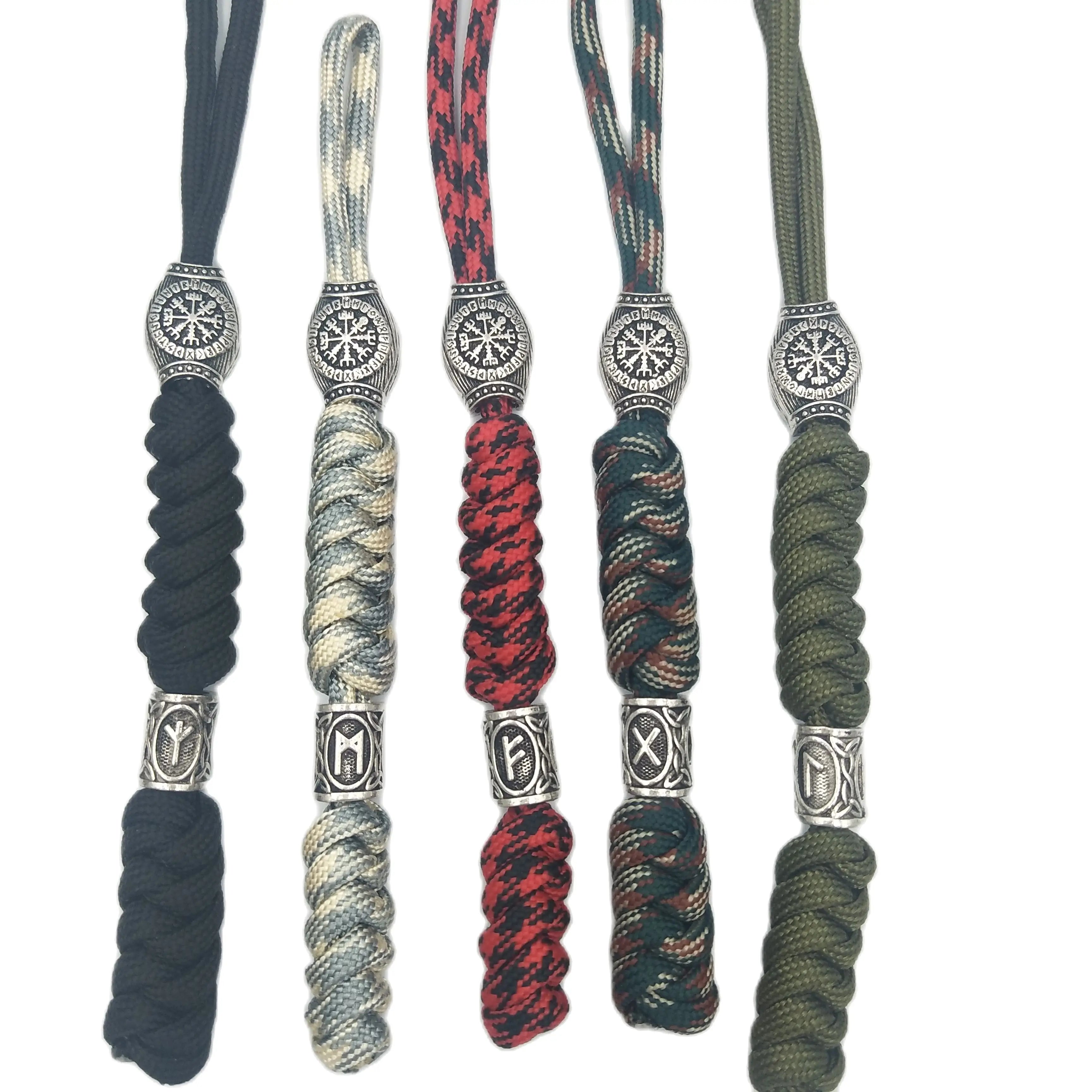 Llavero vikingo con brújula, cuentas rúnicas, martillo de Thor y cuentas rúnicas escandinavas, accesorios EDC, llavero de paracord para hombres y mujeres