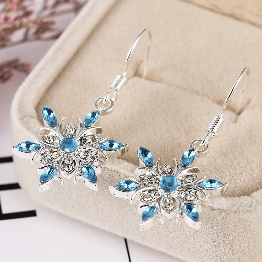 Boucles d'oreilles pendantes en forme de flocon de neige avec strass bleus pour femmes, nouvelle collection élégante, tendance, cristal, zircon, accessoires de bijoux de Noël