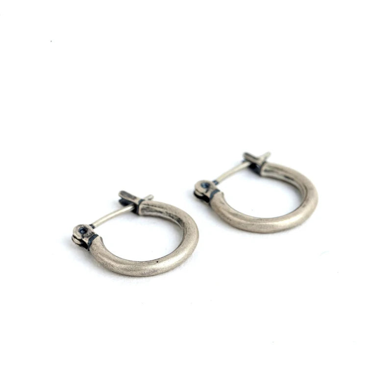 MKENDN 925 Sterling Silver Creative Retro D-Shape Half Circle Hoop Earring Street Punk Style Ear Pin for Men Women Fine Jewelry