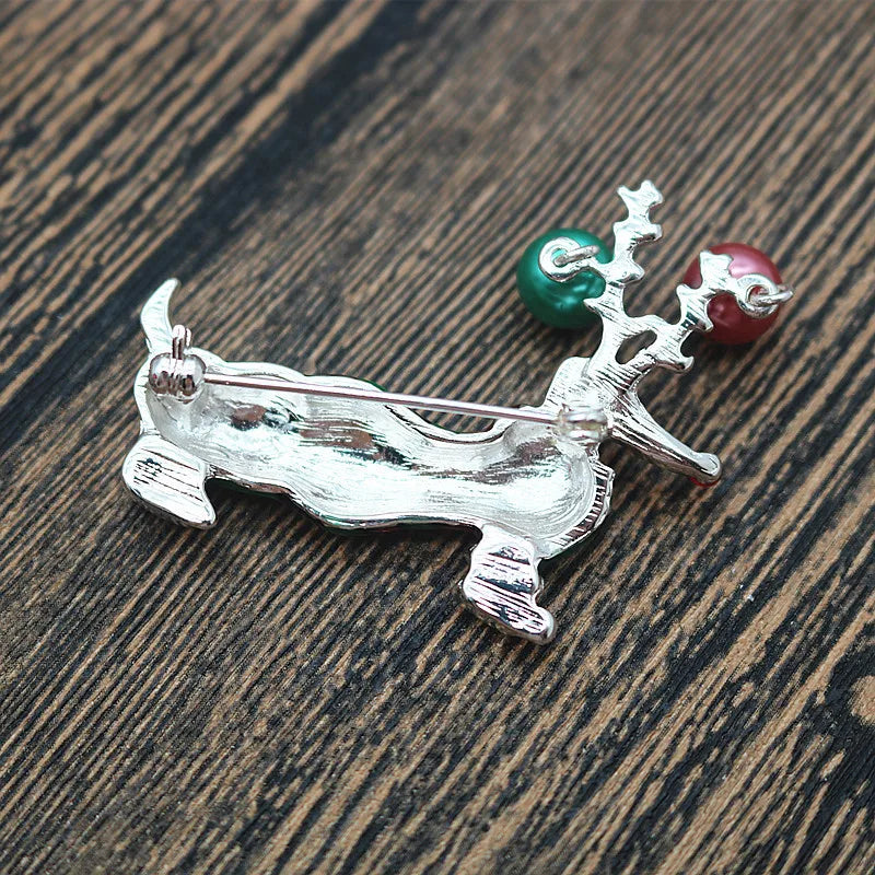 CINDY XIANG 2 Colors Avaibale Enamel Christmas Dog Brooches For Women Fashion Red Green Animal Pin Party Jewelry Kids Good Gift