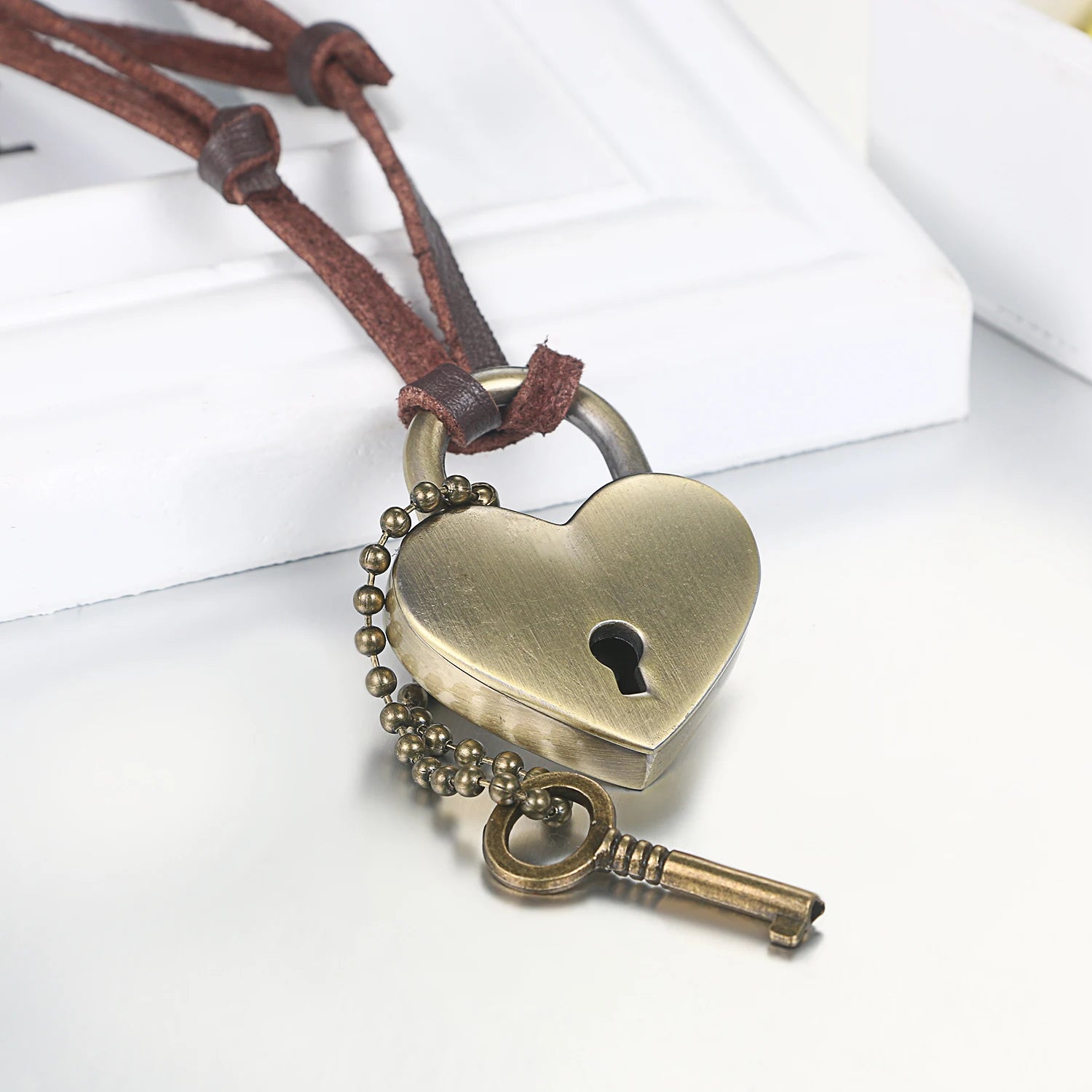 BONISKISS Vintage Key Lock Heart Pendant Rope Leather Chain for Men Women Adjustable Necklace Fashion Family Love Couple Gift