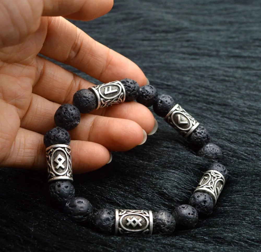 Pulsera de piedra de lava con amuleto vintage de runas vikingas para hombres y mujeres, accesorios, brazalete de runas vikingas con 5 cuentas de runas