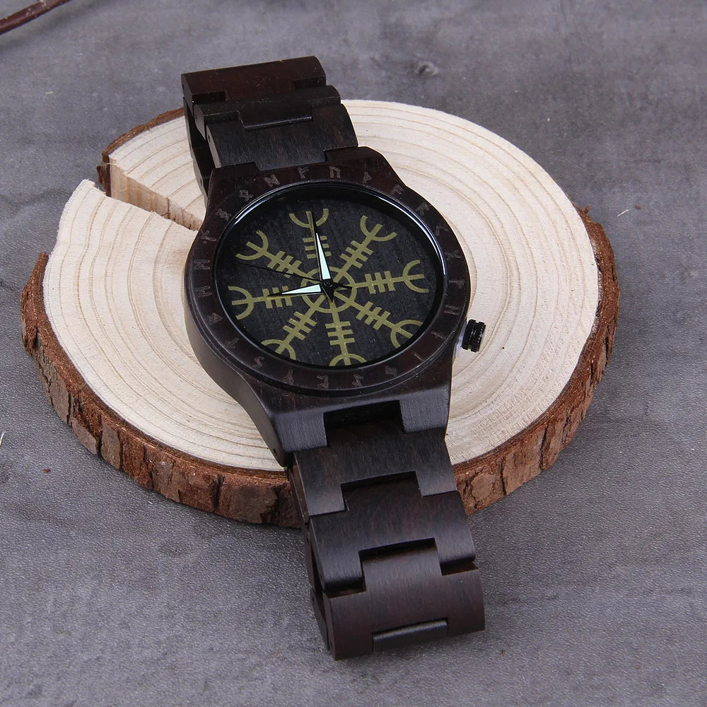 Handgefertigte Wikinger-Runenkreis-Armbanduhr aus Holz