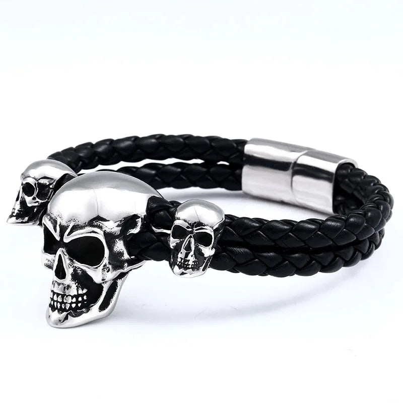 Brazalete de hombre de cuero con triple calavera punk de acero inoxidable