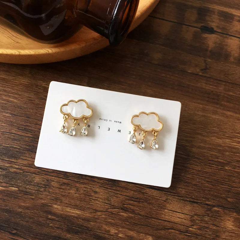 Cute Resin Rain Drop White Cloud Stud Earrings for Women Pianting Oil Asymmetrical Sun Lightning Ear Stud Girls Party Jewelry