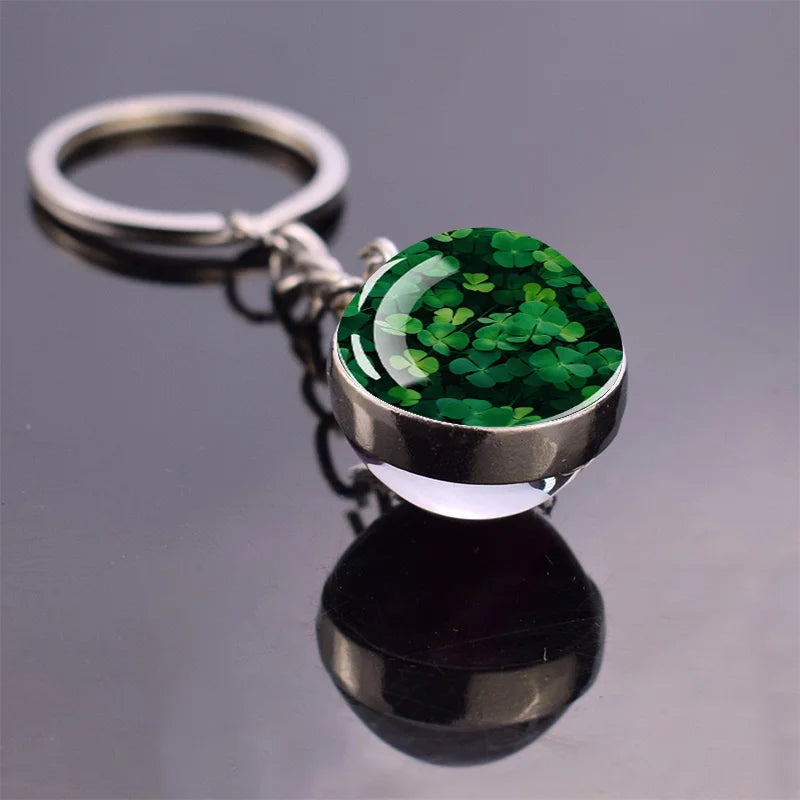 Natural Four-leaf Clover Glass Ball Keychain Daisy Metal Keyring Lucky Fashion Accessories for Women St. Patrick Day Jewelry