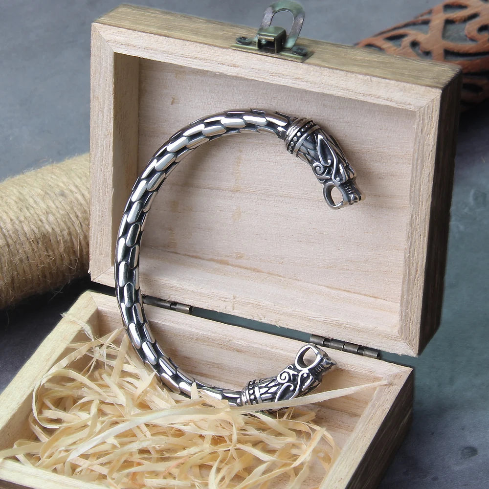 Nordisches Wikinger-Armband mit Drachenmotiv aus Edelstahl und Wikinger-Holzbox