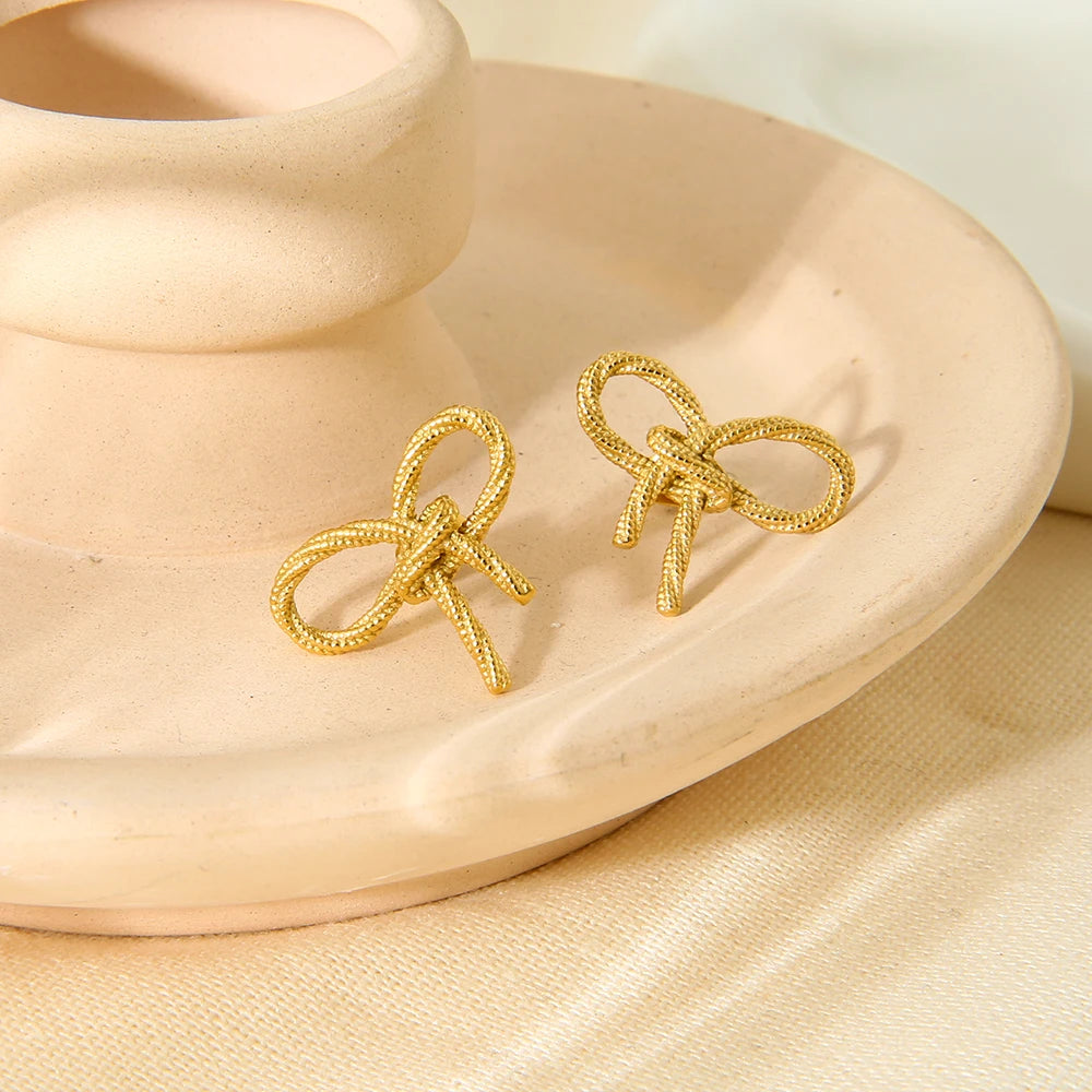 New Trend Stainless Steel 16K Gold Plated Bow Studs Texture Bowknot Dainty Earring Waterproof Women Jewelry Party Gift