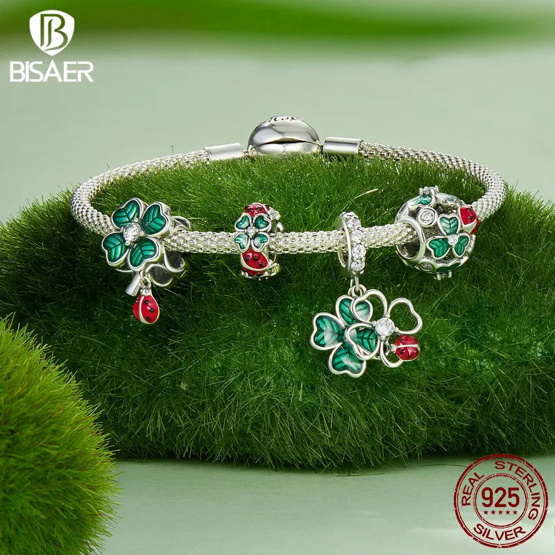 BISAER 925 Charms de trébol de cuatro hojas de plata esterlina Cuentas de esmalte verde Mariquita Colgante para mujer afortunada Pulseras de joyería DIY