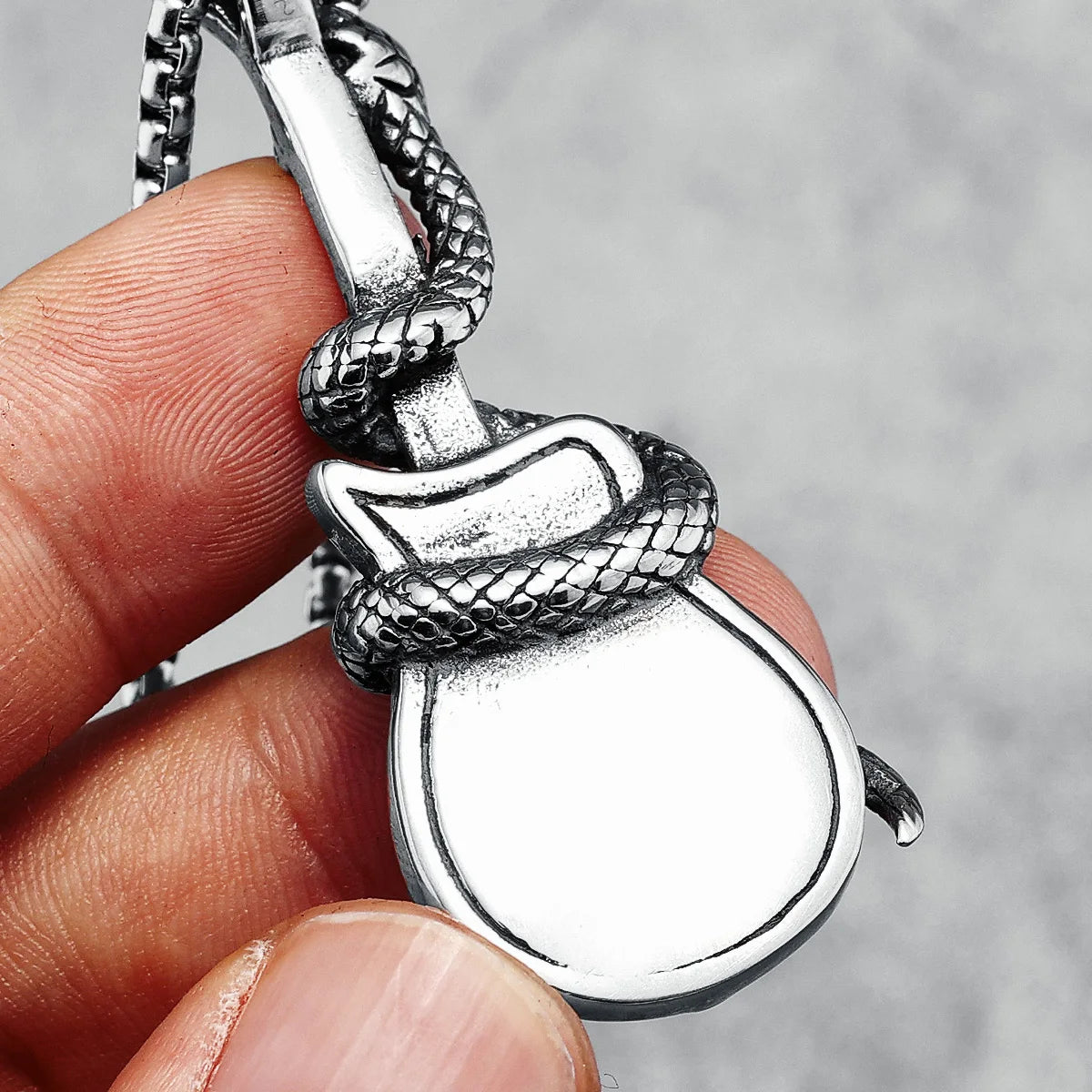 Snake Guitar Necklace Stainless Steel Heavy Metal Band Pendant Punk Rock Men Chain Hip Hop for Boyfriend Jewelry Gift Wholesale