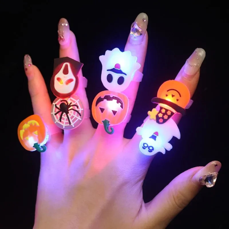 10-30Pcs LED Luminous Halloween Rings Creative Pumpkin Ghost Skull Glowing in Dark Finger Rings Toys Lights Jewelry Party Gifts