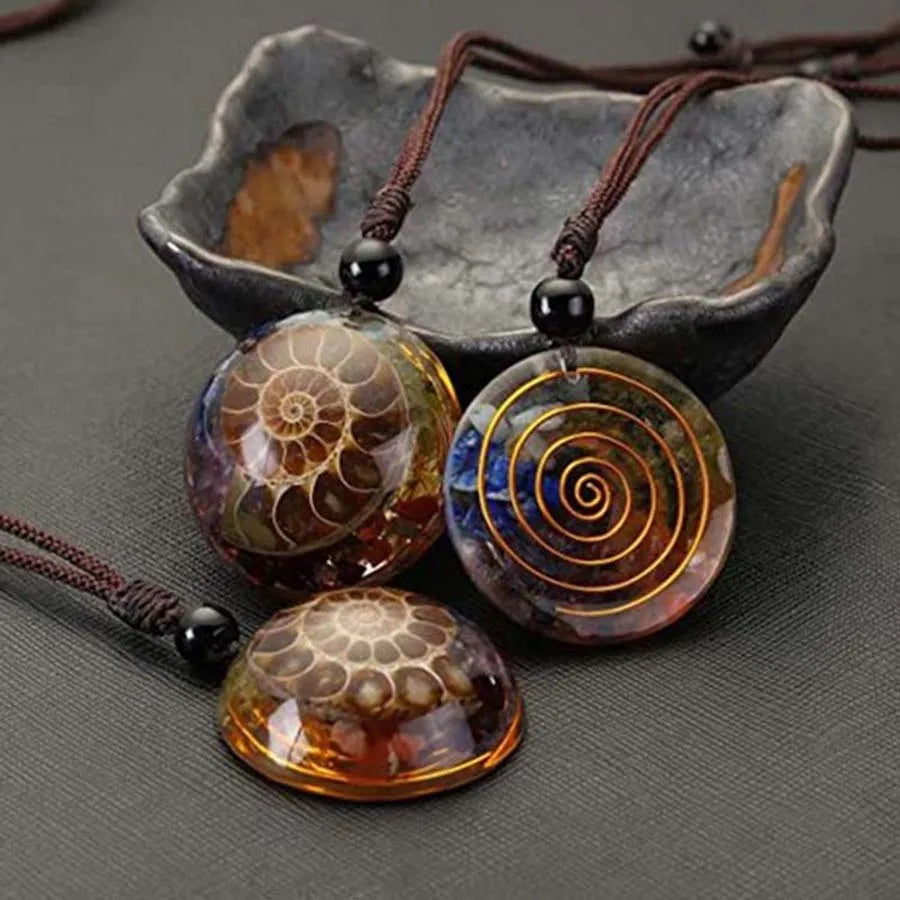 Natural Healing Crystal 7 Chakra Reiki Round Circle Shape Ammonite Resin Chip Stone Pendant Necklace Women Men Christmas Gifts