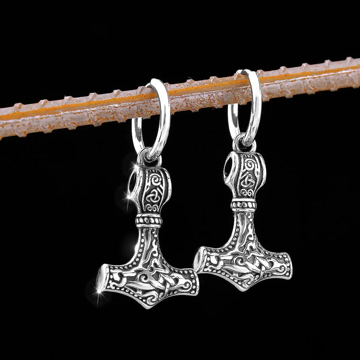 Odin Retro Thor's Hammer Viking Earrings Nordic Men's Teen Amulet Jewelry Earrings Punk Fashion Gift Wholesale Free Delivery