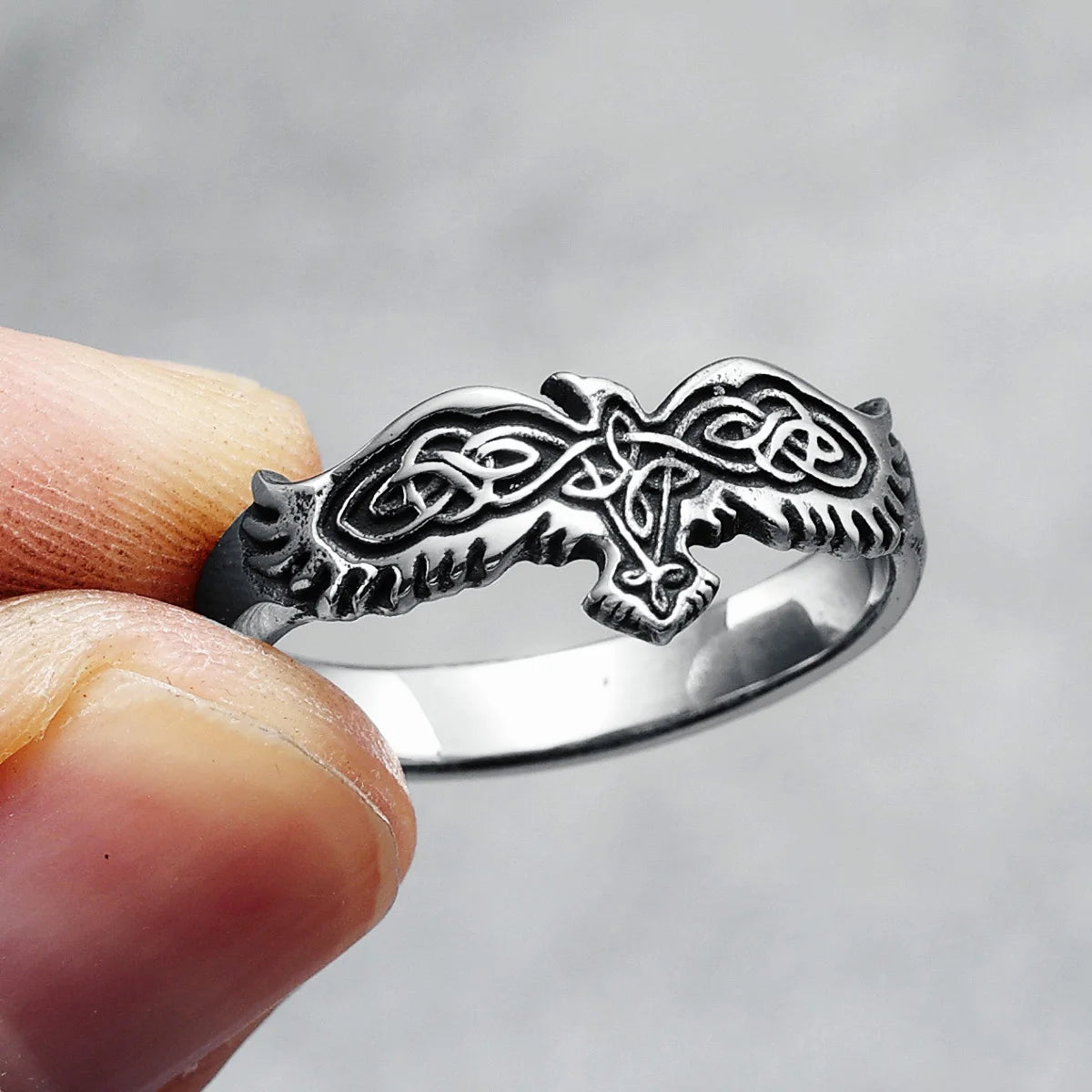 Einfache Adler Totem Ring 316L Edelstahl Männer Retro Punk Schmale Ringe Rock für Biker Männlichen Freund Schmuck Beste Geschenk Großhandel