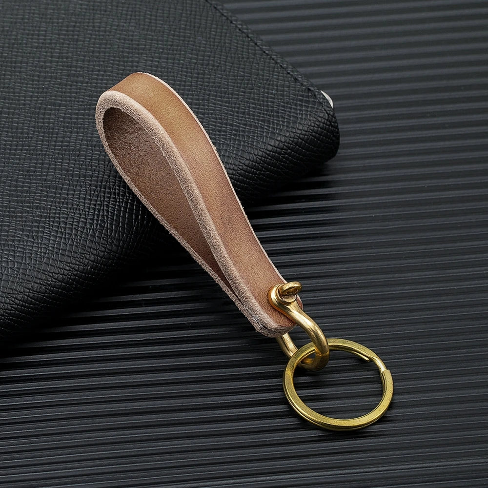 MKENDN Retro Leather Car Keychain Accessories Creative Brass Horseshoe Buckle Leather Wipe Color Pendant Keyring Lanyard Gifts