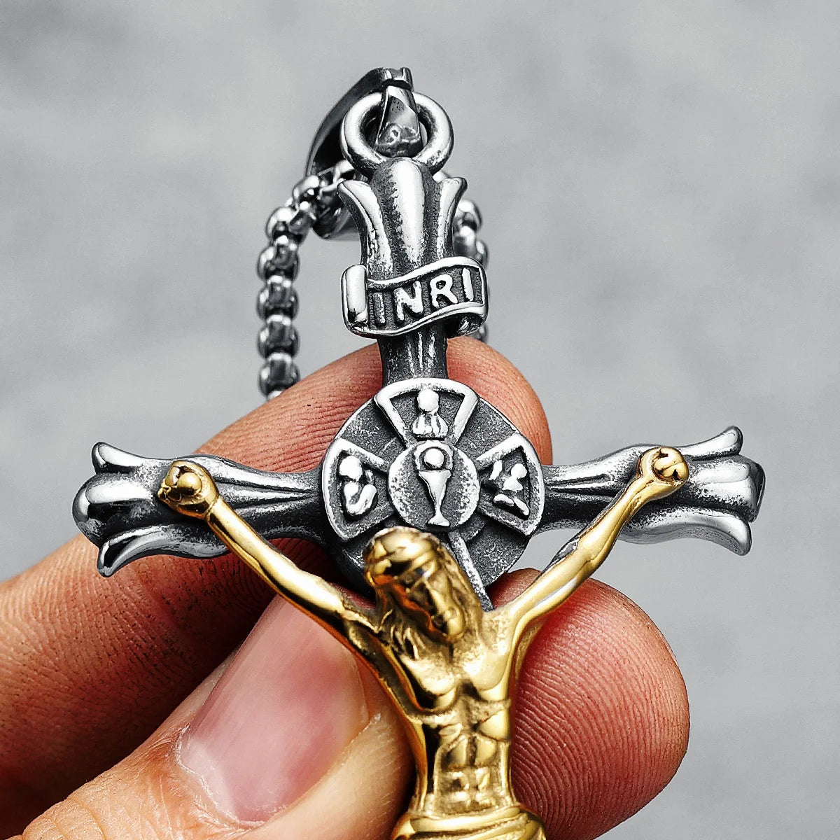 Jesus Cross Pendant INRI 316L Stainless Steel Men Necklace Retro Golden Plated Chain Religion Rap Belief for Friend Jewelry Gift