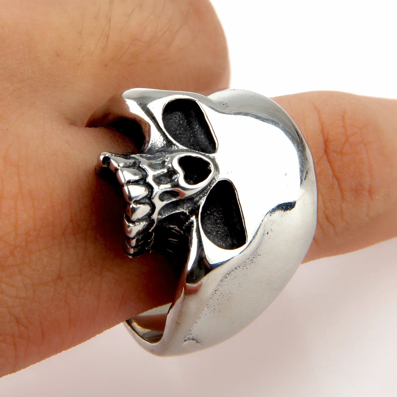 Punk Hochglanzpolierter Edelstahl Piraten-Totenkopf-Ring Für Männer Frauen Gothic Vintage Totenkopf Ringe Modeschmuck Geschenk Dropshipping