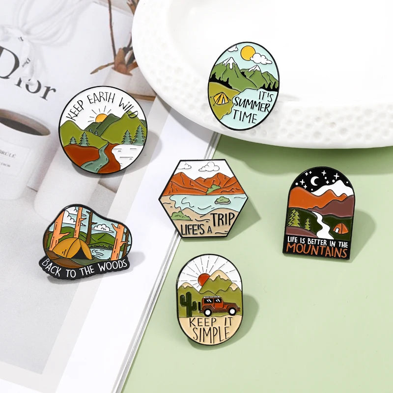 Broches en émail pour camping en plein air, personnalisées, randonnée sauvage, aventure, voyage en montagne, badges à revers, bijoux amusants, cadeau pour amis