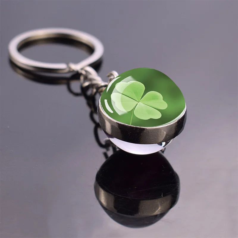 Natural Four-leaf Clover Glass Ball Keychain Daisy Metal Keyring Lucky Fashion Accessories for Women St. Patrick Day Jewelry