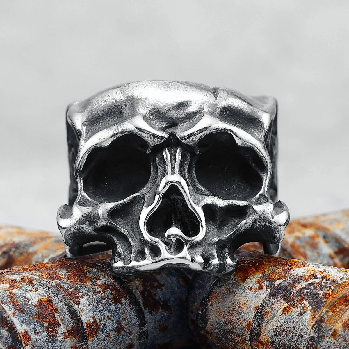 Broken Skull Men Ring 316L Stainless Steel Cranium Hyperbolic Rock HipHop Party for Biker Rider Male Boyfriend Jewelry Best Gift