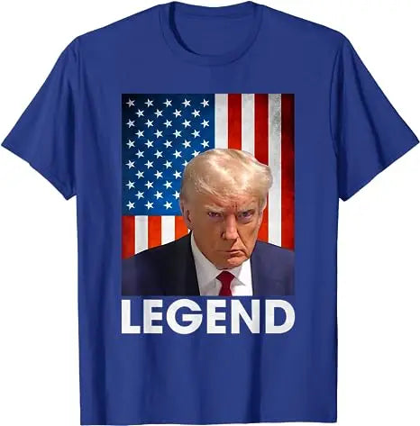 Se busca a Donald Trump para presidente en las elecciones de 2024. Camiseta con foto policial de Trump. Nunca te rindas. Pro Trump. Salva a los estadounidenses. Apoya a los fanáticos.