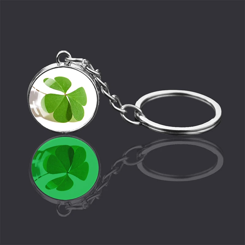 Glowing Clover Keychain Four Leaf Clover Luminous Glass Ball Key Chain Keyring Lucky Jewelry St Patricks Day Gifts Irish Pendant