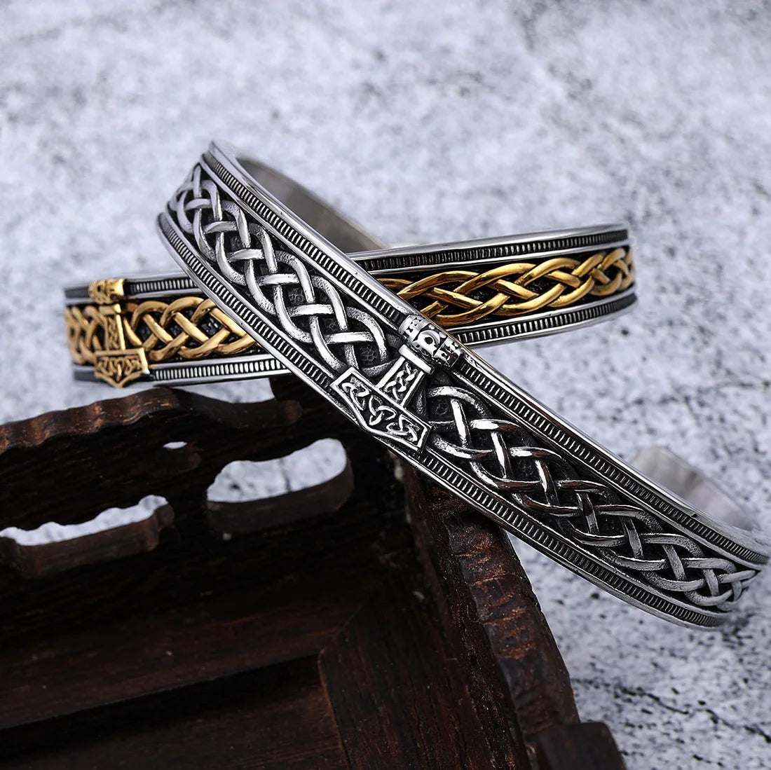 European and American Style Nordic Viking Personalized Fashion Rune Open Bracelet Men's and Women's Stainless Steel Jewelry