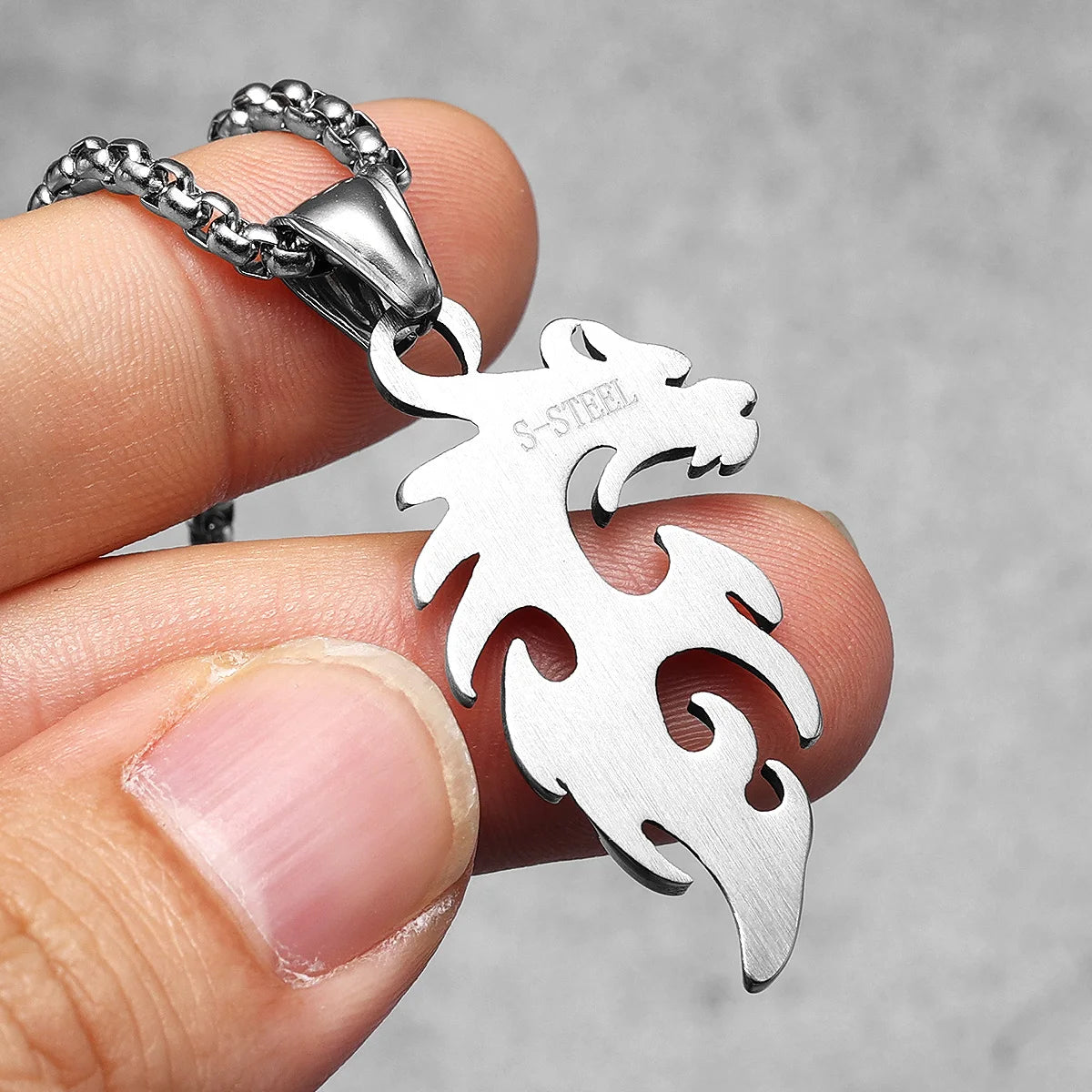 Dragon Pendants 316L Stainless Steel Men Powerful Amulet Necklaces Chain Punk Rock Trendy for Male Friends Jewelry Xmas Gift