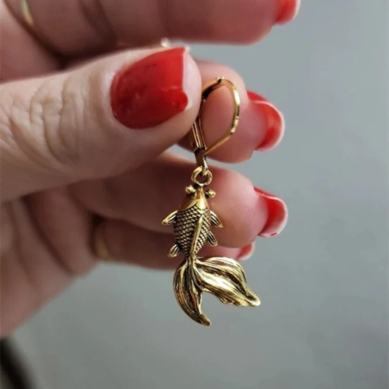 Design Unique Gold Color Fish Hanging Earrings Party Wedding No Ear Hole Jewelry Women's Ear Clip