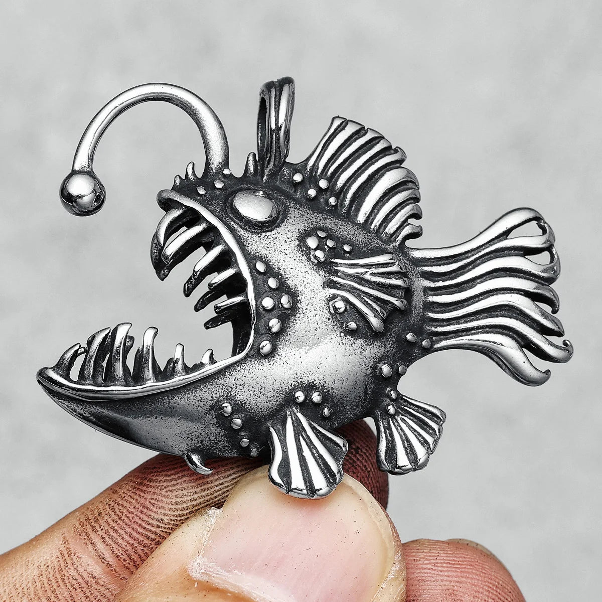 Deep Sea Angler Pendants 316L Stainless Steel Men Piranha Necklaces Chain Rap Punk Rock Party Jewelry Special Gift Dropshipping