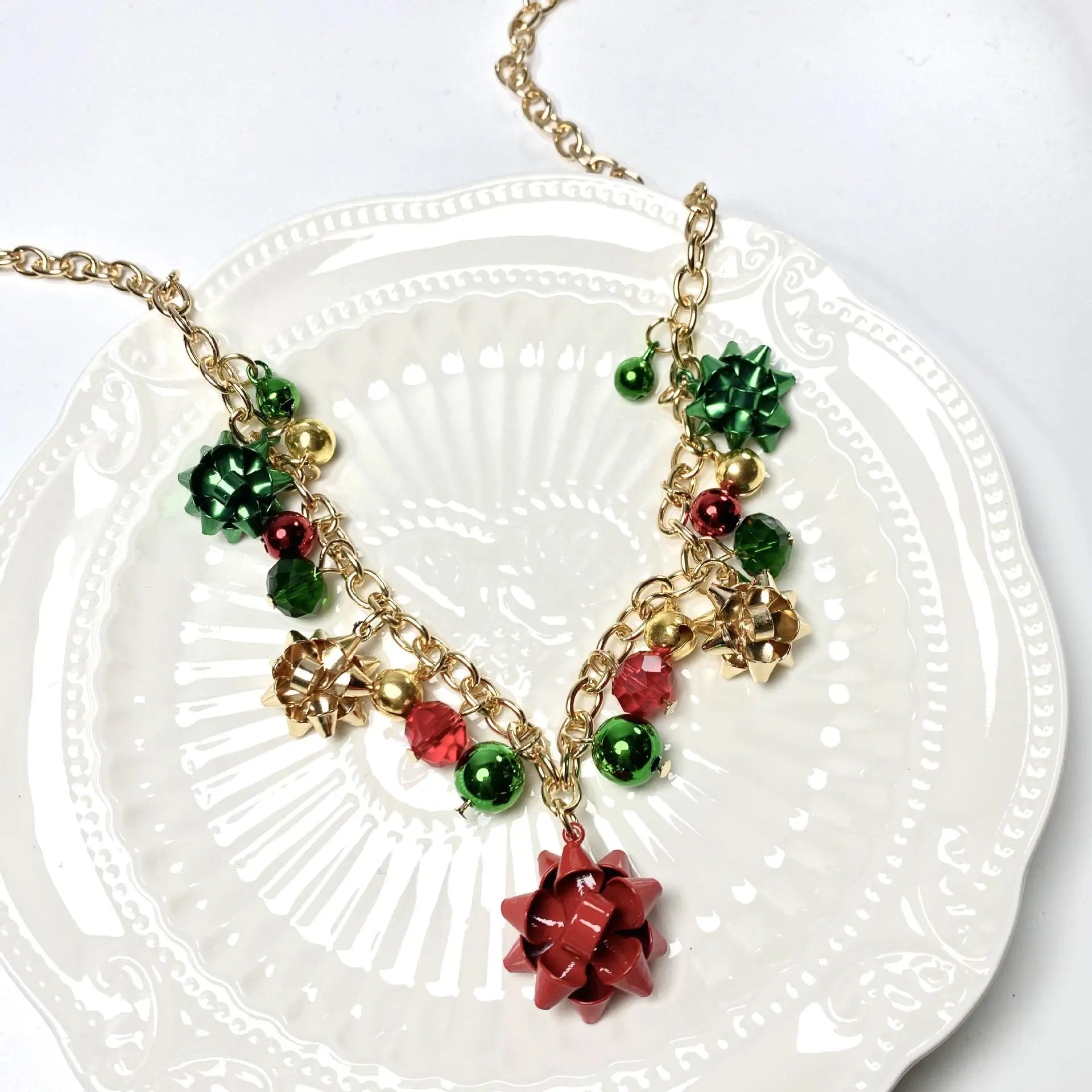 Collier de Noël avec clochettes de Noël, collier avec pendentif en forme de nœud, boucles d'oreilles, bracelet, cadeaux pour femmes et filles