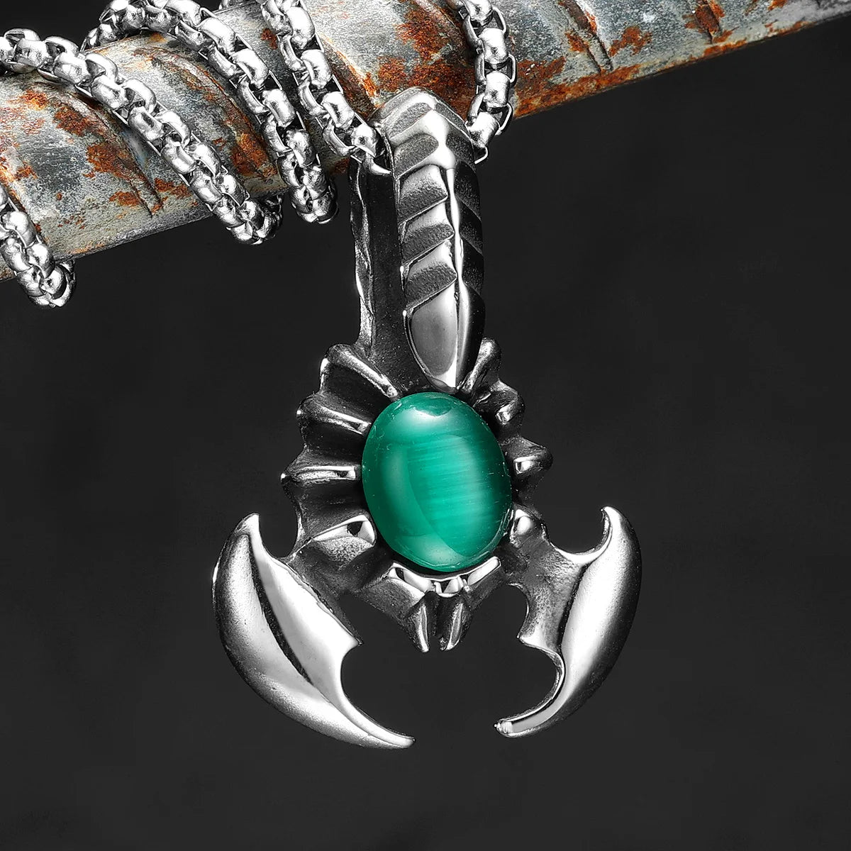 Green Gem Scorpion Pendant Men Necklace 316L Stainless Steel Amulet Chain Rock Rap for Couple Friend Male Jewelry Gift Wholesale