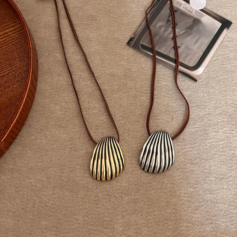 Fashion Jewelry Vintage Temperament Metal Shell Pendant Necklace For Women Party Gifts Cool Trend Accessories Hot Selling