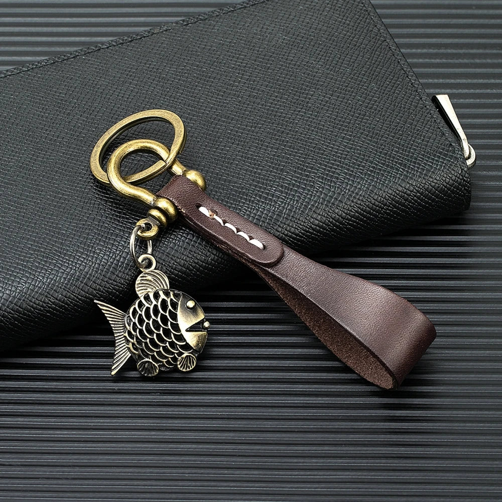 MKENDN Retro Handmade Genuine Leather Keychain Metal Fish Shackle D Lock Clasp With Screw Rod For Men Women Auto Holder Gifts