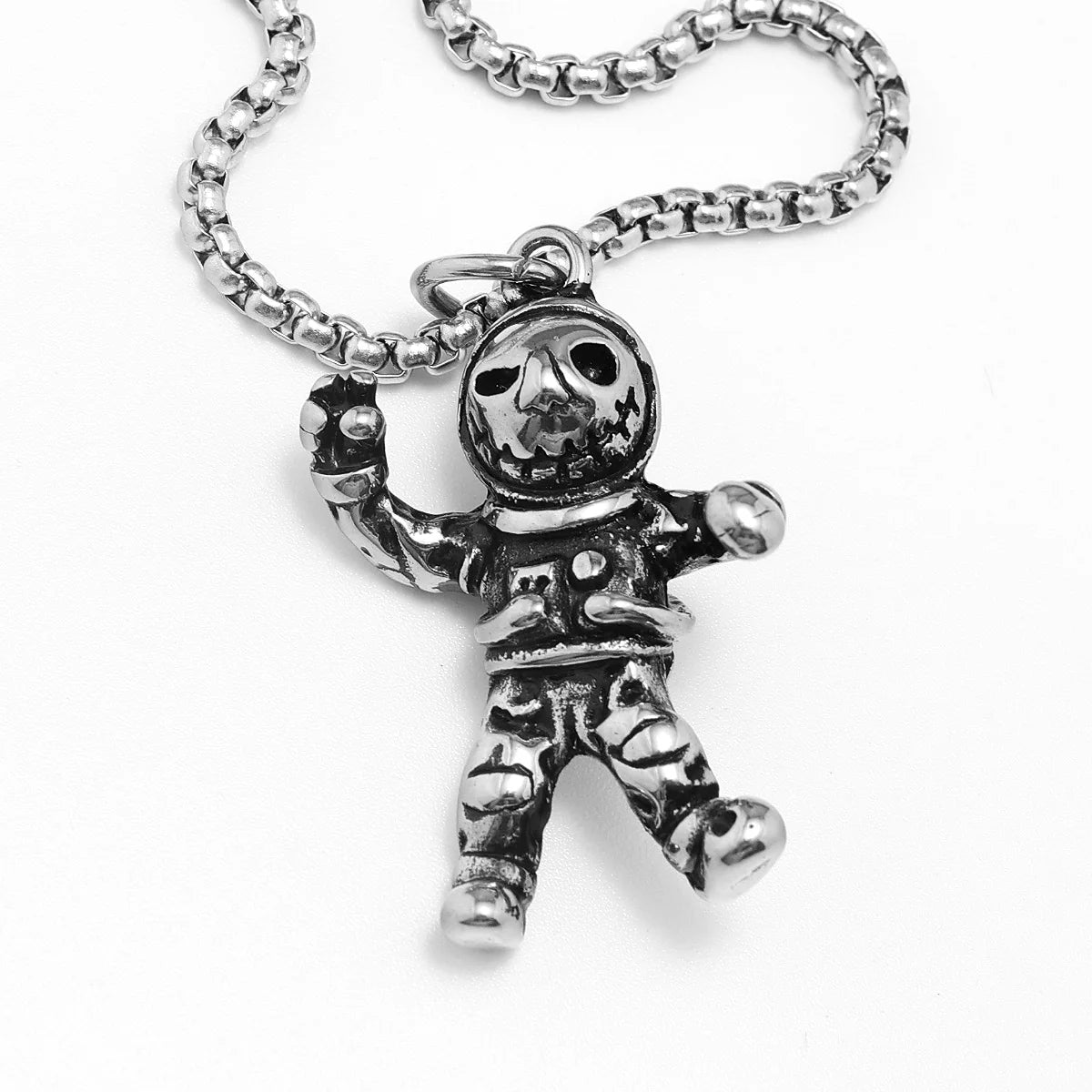 Ghost Mask Astronaut Necklaces 316L Stainless Steel Punk Rock Hip Hop Rap Pendants Chain Party for Friend Couple Jewelry Gift