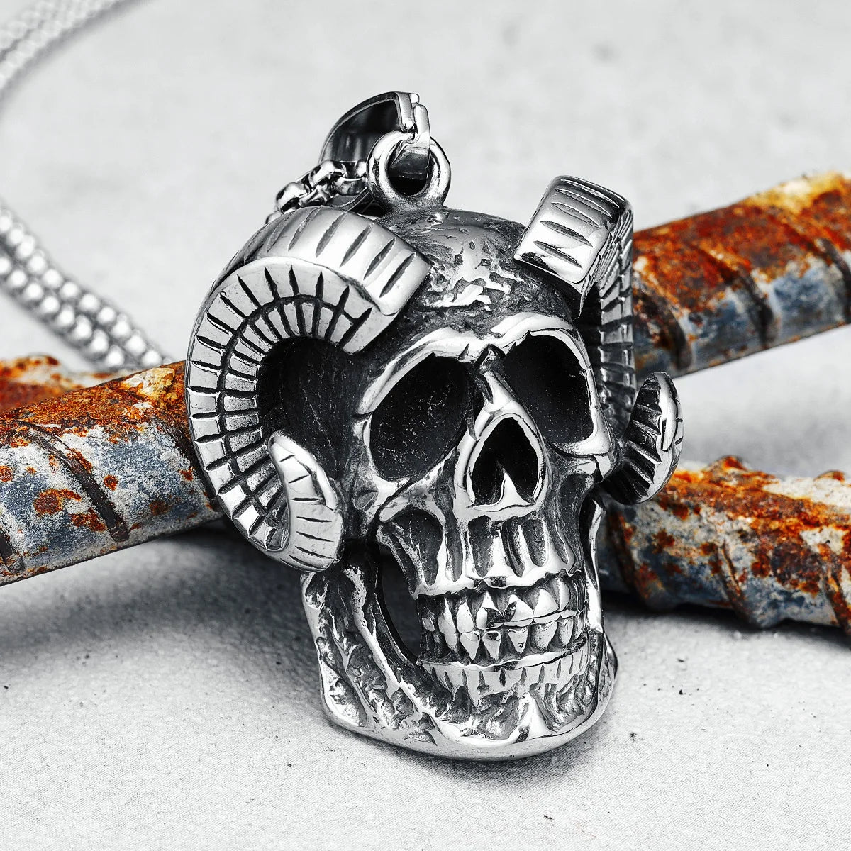 316L Stainless Steel Satan Skull Necklace Men Goat Horn Pendant Chain Vintage Punk Rock Hip Hop Rap for Biker Rider Jewelry Gift