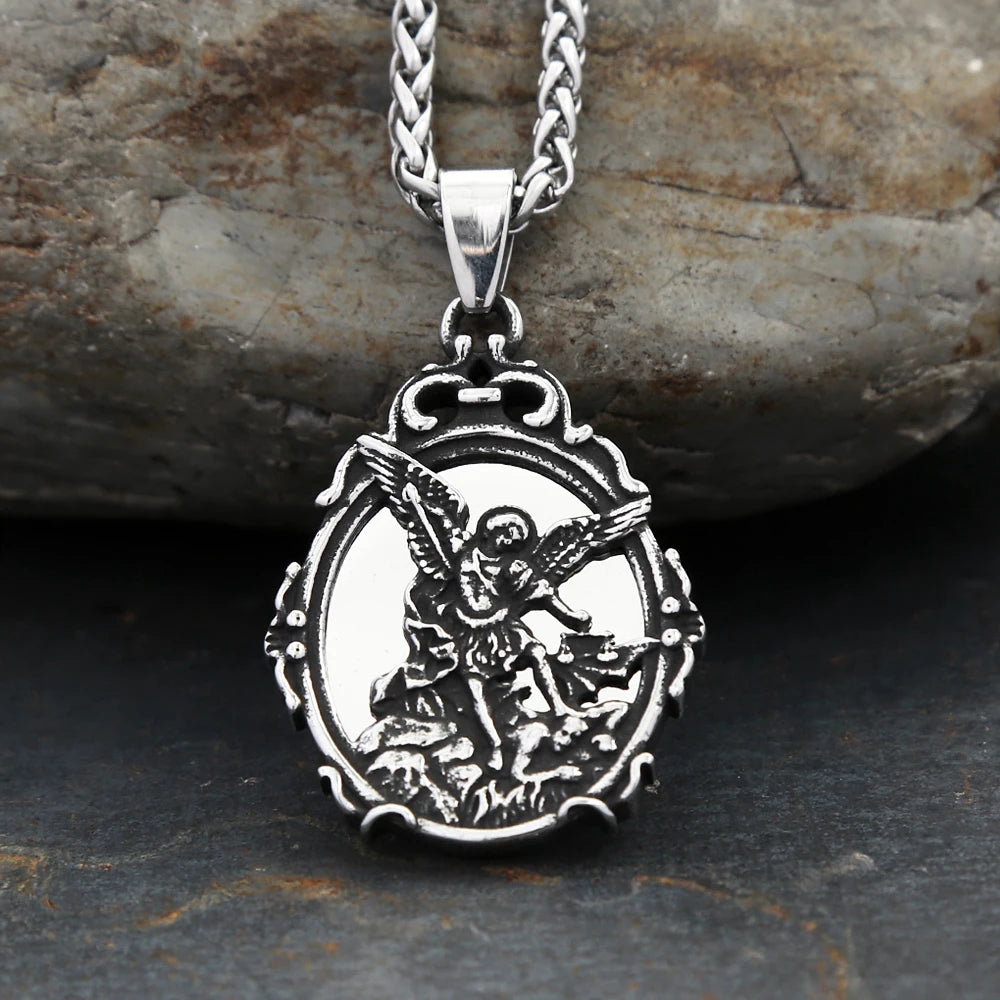 Gothic Vintage Stainless Steel Patron Mirror With Saint Michael Pendant Necklace For Men Women Fashion Cool Jewelry Dropshipping