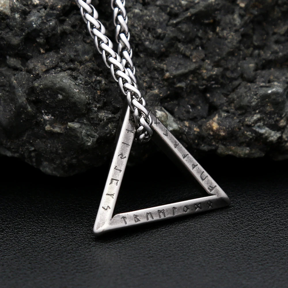 New Vintage Mobius Triangle Charm Pendant Necklaces For Men Women Stainless Steel Twisted Viking Runes Necklace Amulet Jewelry