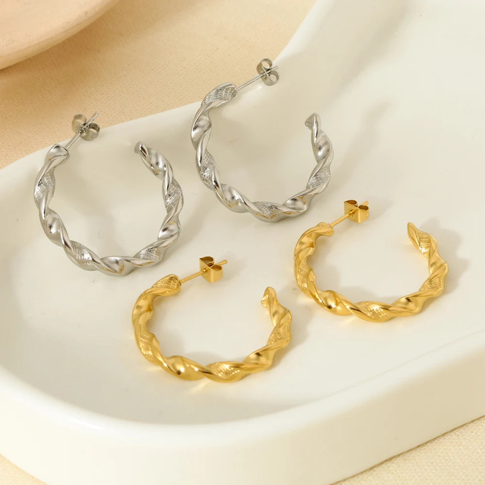 New 16K Gold Plated Stainless Steel Post Texture Twisted Hoop Earrings for Women Delicate C Shaped Studs Jewelry Gift