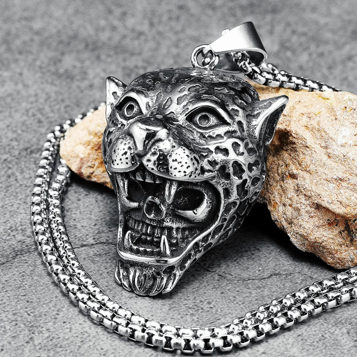 Cheetah Skull Necklaces 316L Stainless Steel Jungle Warrior Men Pendants Chain Rock Party for Friend Male Jewelry Gift Wholesale