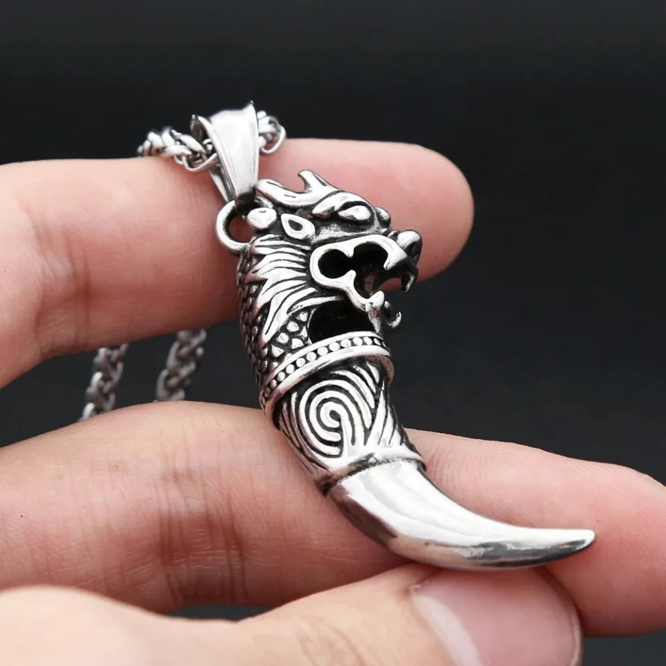 Gothic Vintage Wolf Tooth Pendant Necklace Fashion Punk Personality Stainless Steel Animal Necklaces For Man Amulet Jewelry Gift