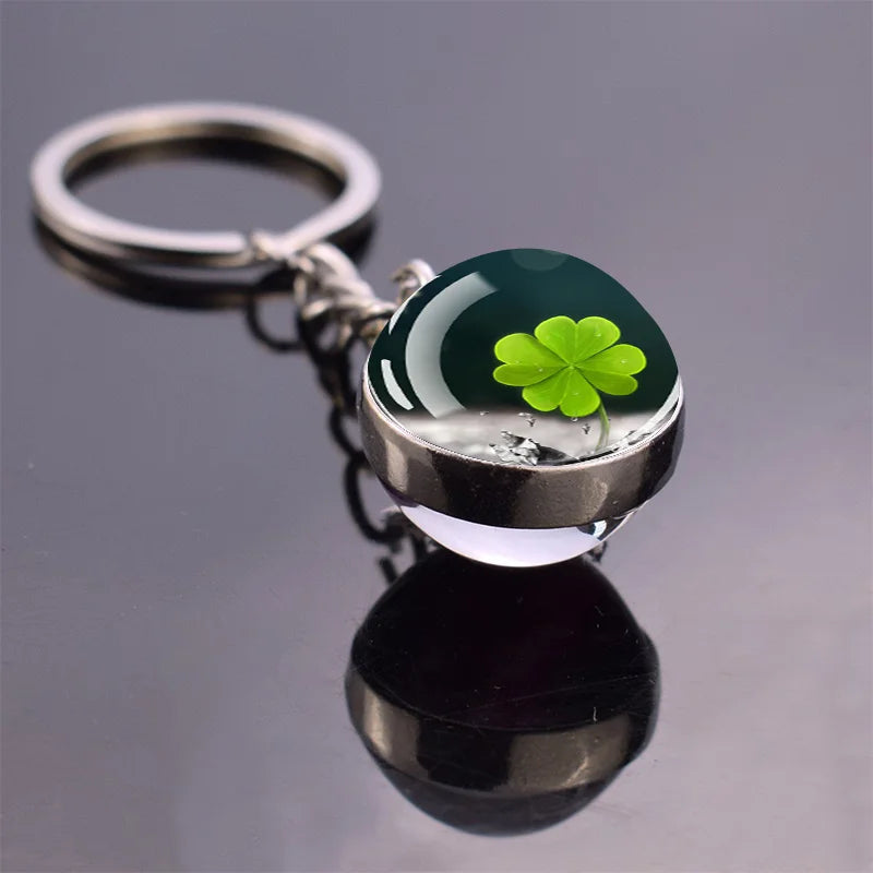 Natural Four-leaf Clover Glass Ball Keychain Daisy Metal Keyring Lucky Fashion Accessories for Women St. Patrick Day Jewelry