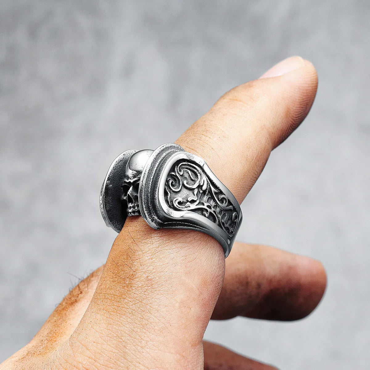 Skull Men Rings 316L Stainless Steel Rune Skeleton Rock Punk Rap HipHop Party for Biker Rider Male Boyfriend Jewelry Best Gift