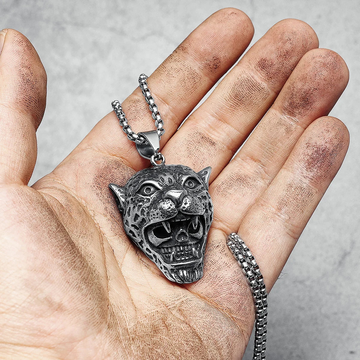 Cheetah Skull Necklaces 316L Stainless Steel Jungle Warrior Men Pendants Chain Rock Party for Friend Male Jewelry Gift Wholesale